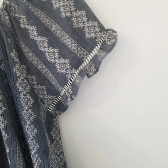 Easel BOHO Blue & White Flowy Tunic Dress Size Medium - Picture 6 of 9